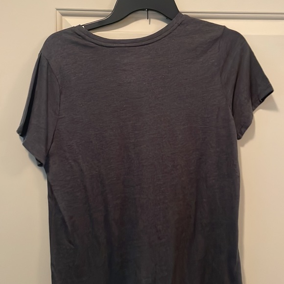 Women’s Medium Short Sleeve NWT - Picture 6 of 6